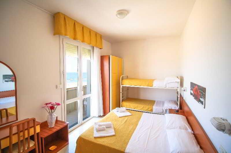 Hotel Carnaby Rimini Exterior foto