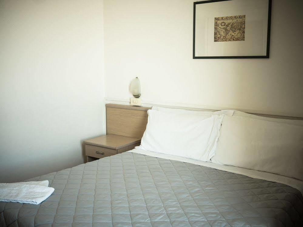 Hotel Carnaby Rimini Exterior foto